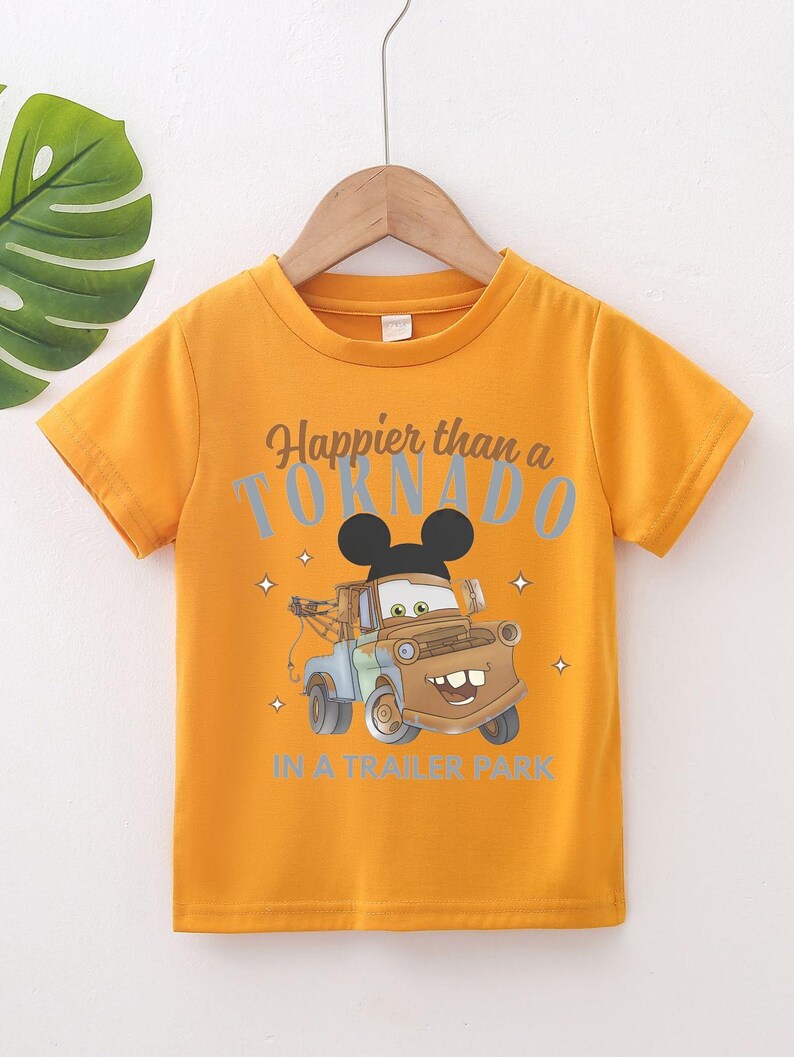Camiseta Disney Cars Family Trip, Camiseta Happier than a Tornado in a Trailer Park, Camiseta Mater Tow Truck, Camiseta Mickey Ears Radiator Springs imagen 8