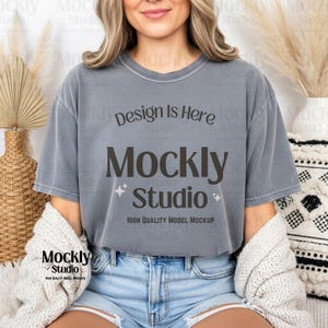 Grey Comfort Colors C1717 Shirt Mockup | Boho Minimalist Tee JPEG | Neutral Decor, High-Res JPG, Blank Grey Shirt Mockup for Etsy