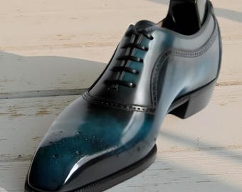 Scarpe eleganti/formali da uomo in pelle blu sfumata, fatte a mano, modello Oxford con lacci