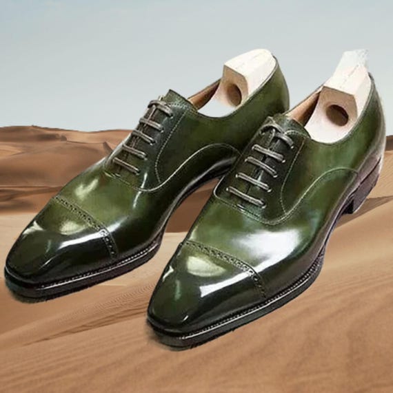 Classic Olive Green Men\'s Oxfords Carrucci Men main image 2
