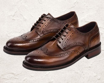 Zapatos de vestir formales para hombre hechos a mano, de cuero brogue con punta de ala marrón sombreada