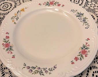Vintage Pfaltzgraff Blommig Ängsgränd Middagstallrik | Stuga