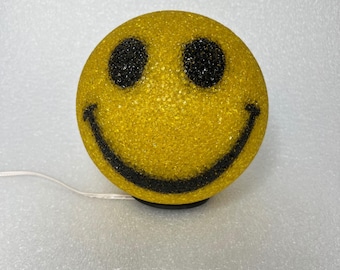 Vintage Yellow Squishy Soft Smiley Face Lamp Nightlight | Y2K