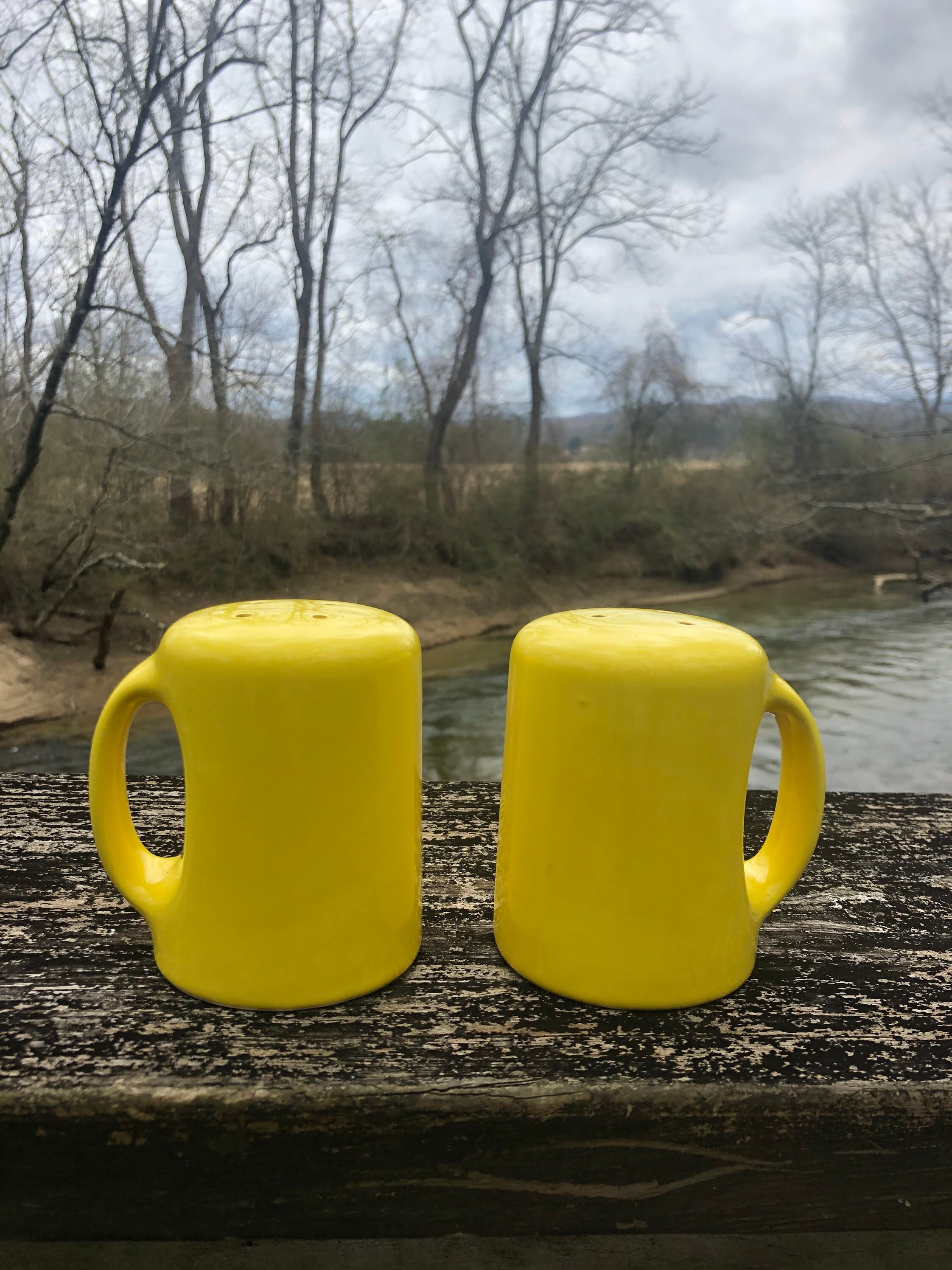 Vintage yellow salt and pepper shakers. Etsy