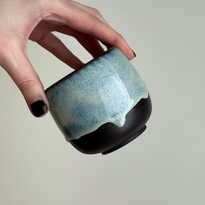 Handgemachte Keramik Kaffeetasse 300ml | Blaue Glasur Tulip Steinzeug
