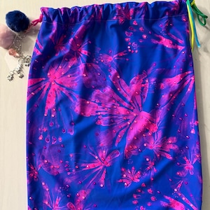Oversized Club Money Bag