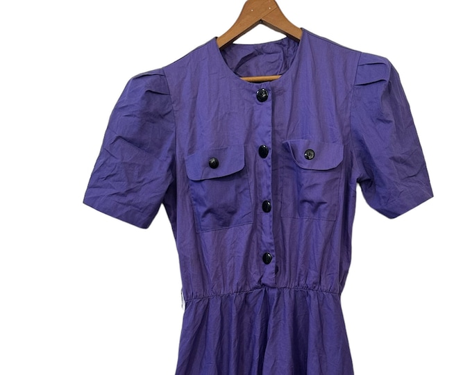 Womens Vintage Long Pleated Purple Casual Dress Front Pockets Large Black Buttons Elastic Waist Short Sleeve Pockets Size 10/12