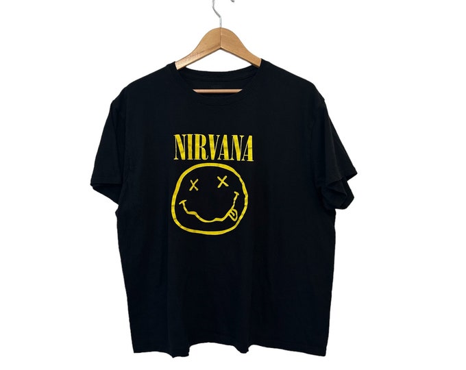 Nirvana Band Tee Kurt Cobain Grunge Band Black Cotton T-Shirt Yellow Smiley Face Graphic Adult Size 2X XXL