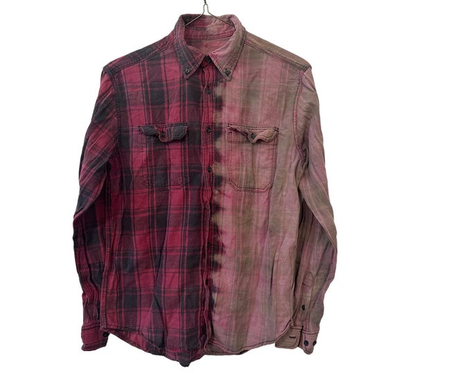Red Rose Vertical Bleach Dyed Flannel Shirt Red Black Cotton Size Medium M