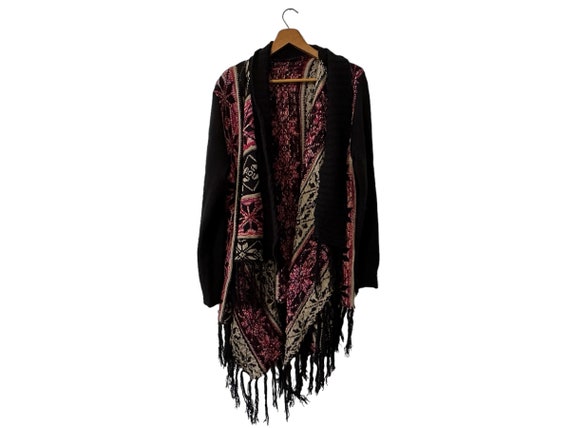 Snowflake Patterned Christmas Shawl Cardigan Sweater with Fringe Black Red Tan Blue White Women's One Size Fits All