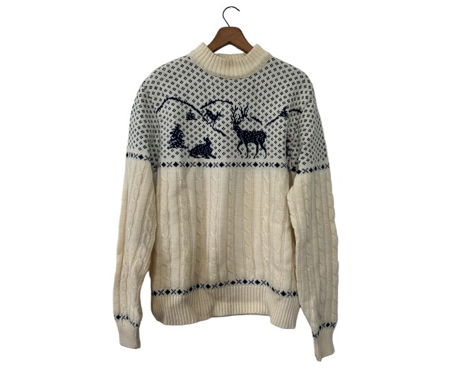 Vintage 70s Jantzen Sportswear Reindeer Pullover Sweater White Navy Blue Deer Print Unisex Large Made in USA