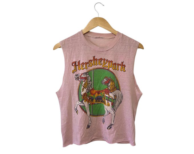 Hersheypark Carousel Horse Pink Sleeveless T Shirt Cut Off Multi Color Graphic Theme Park Vintage 1980s USA Size Medium Crop Top