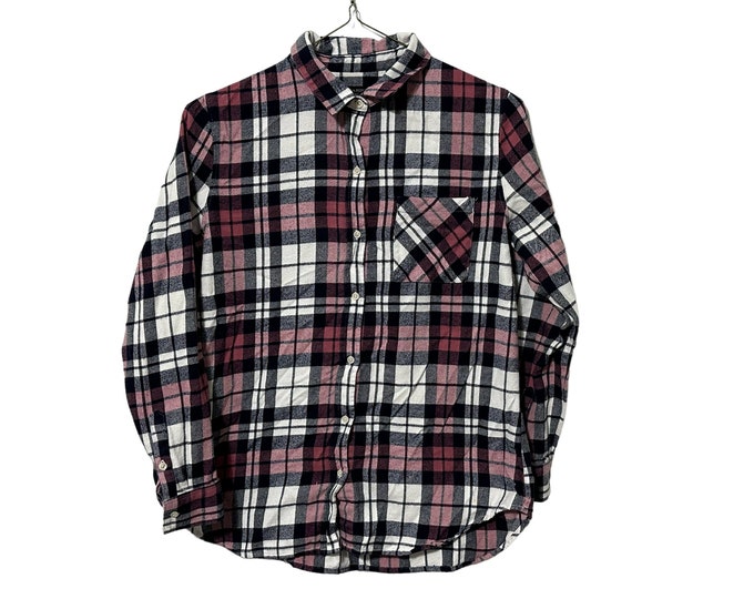 Women’s Boyfriend Fit Flannel Dark Mauve Shirt Size Small Medium