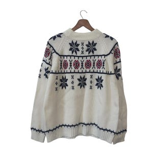 1970's Ski Sweater Vintage JC Penney White Red Blue Acrylic Sweater Size Medium