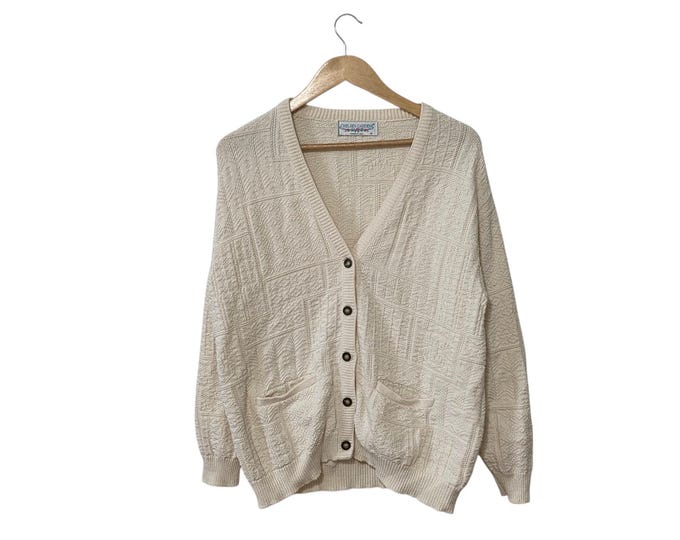 Plush White Knit Button Cardigan Vintage Womens Textured V Neck Front Pockets Cottagecore Sweater Chelsea Gardens  Size Medium Women