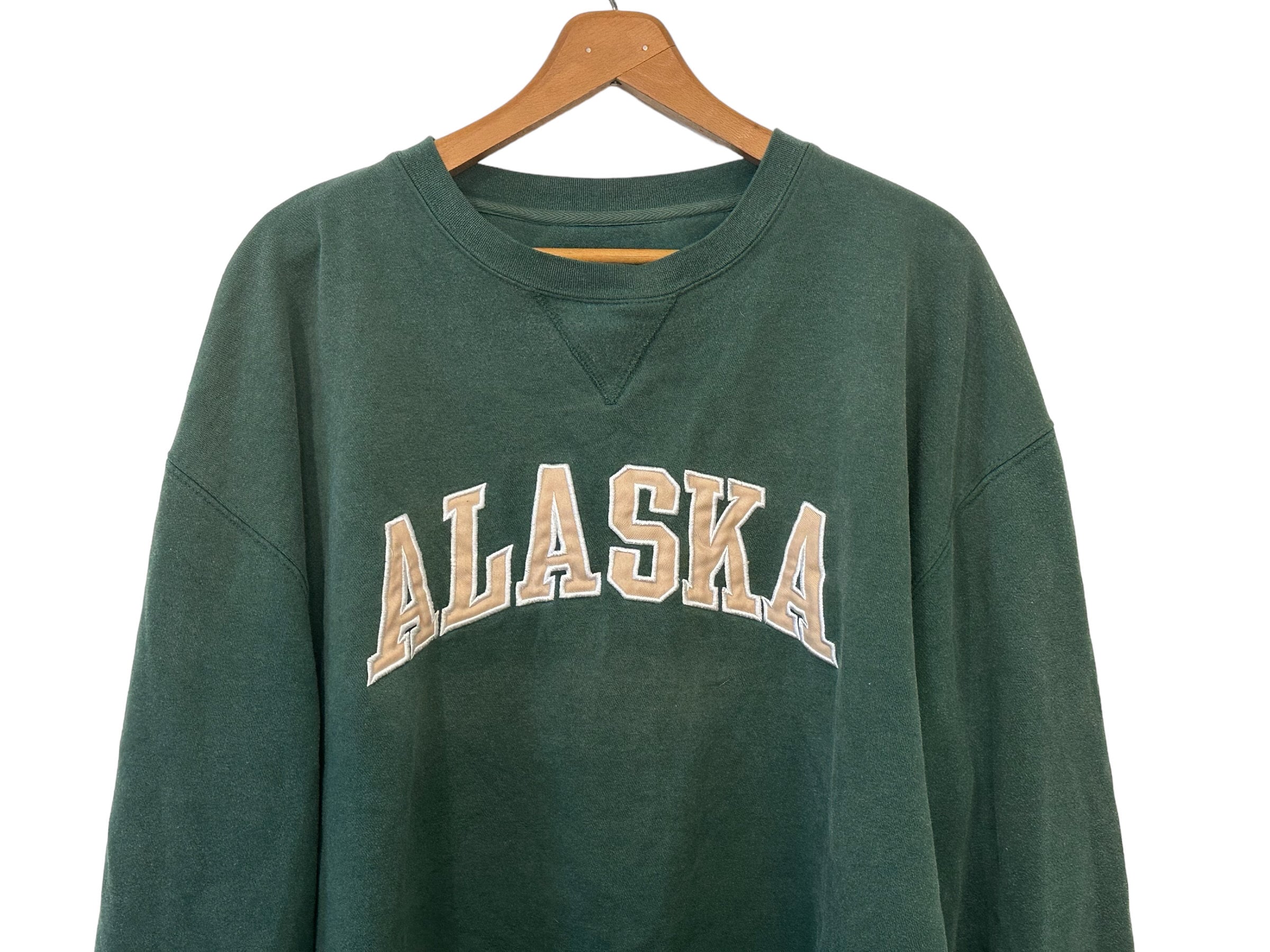 Vintage Dark Green Alaska Pullover Crew Neck Sweatshirt Longsleeve Casual  Vacation Destination Adult Unisex 2X Size XXL Damaged -  Canada