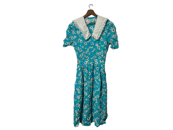 Vintage 80's Lace Bib Collar Dress Karin Stevens Long Pleated Casual Sky Blue White Floral Patterned Button Front Women's Size 12