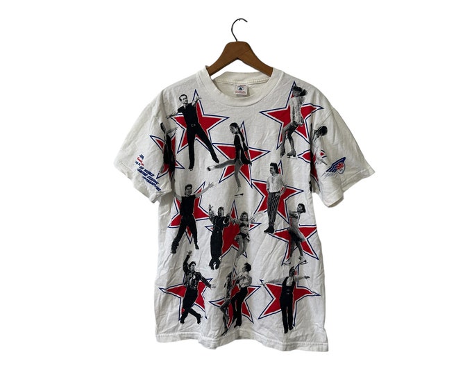 1996 Vintage Tour of World Figure Skating Champions T-Shirt White Blue Red Stars Skater Portraits Graphics Short Sleeve Adult Large