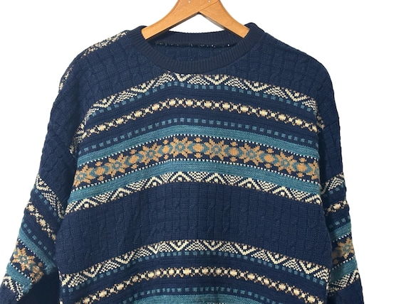 Fair Isle Vintage Women's Sweater Navy Blue Beige Snowflake Winter Pattern Long Length Size Medium