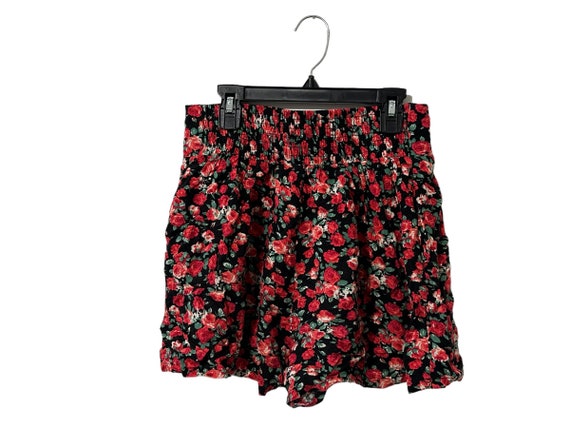 Vintage Women's Casual Floral Shorts Flowy Black Red Green White Roses Elastic Waist Pockets Size Large