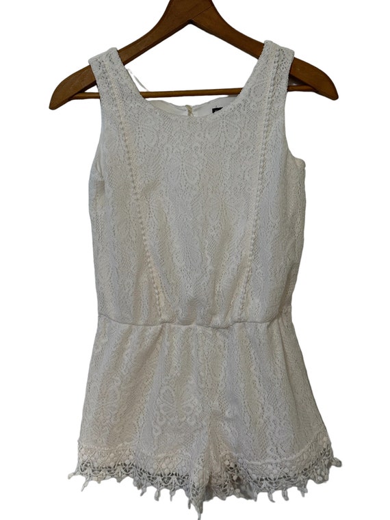 White Lace Romper Jumpsuit Shorts Intricate Trim … - image 2