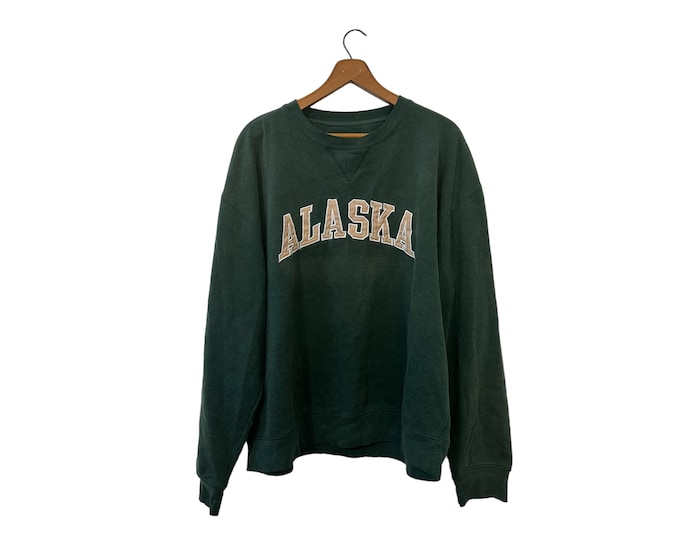 Vintage Dark Green Alaska Pullover Crew Neck Sweatshirt Longsleeve Casual Vacation Destination Adult Unisex 2X Size XXL Damaged