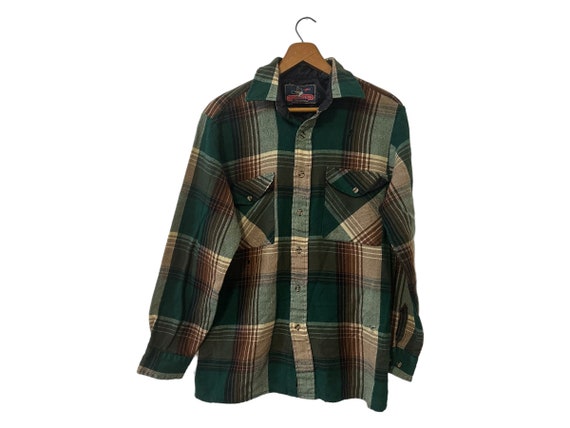 Distressed Acrylic 80s 90s Vintage Green Brown Earth Tones Flannel Shirt Button Down Long Sleeve Pockets Backpacker Sports Men's