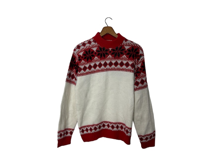 60s-70s Vintage Ski Valley Fair Isle Knit Pullover Sweater White Red and Black Snowflake Pattern Styled in Europe Size Small Medium