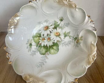 Antique Reinhold Schlegelmilch porcelain deep serving bowl daisy gold edges.