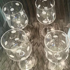 Kate Spade Larabee Dot Wine Glasses - Lenox Crystal, Set of 4