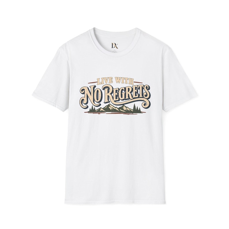 Camiseta "Viva Sem Arrependimentos", Camiseta Retrô para Trilhas na Montanha, Presente para Amantes de Aventuras imagem 2