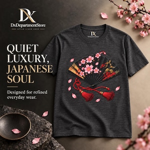 Camiseta japonesa con abanico plegable, camiseta Sensu con estampado de flores de cerezo, regalo para amantes de Japón. imagen 1