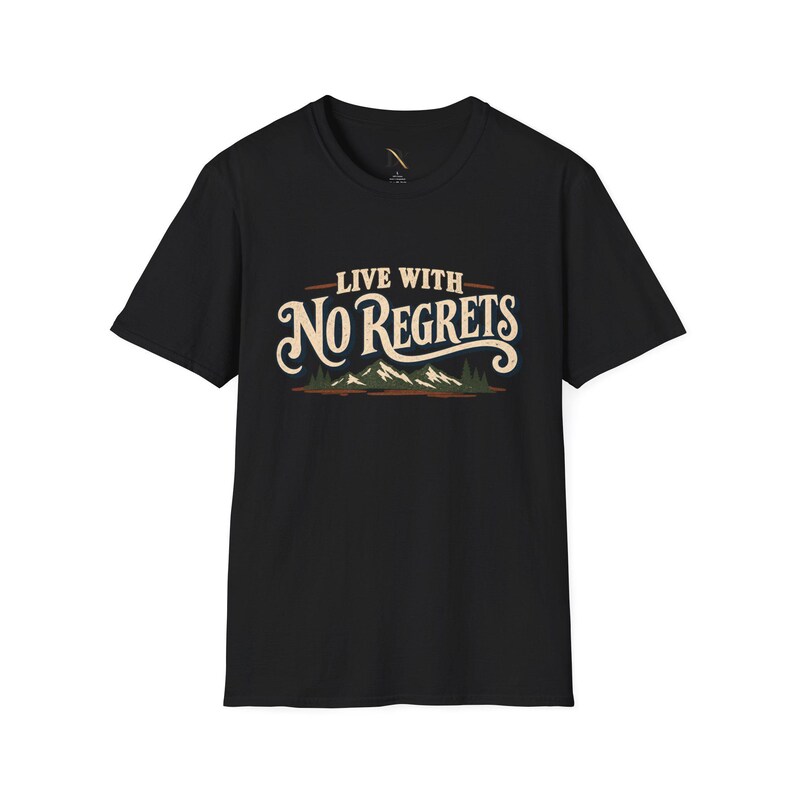 Camiseta "Viva Sem Arrependimentos", Camiseta Retrô para Trilhas na Montanha, Presente para Amantes de Aventuras imagem 3