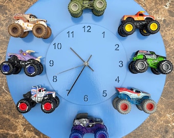 Hanging Round 1:64 Monster Truck Display Clock