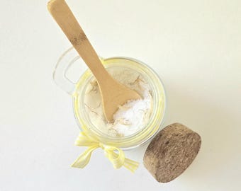 Handmade Sunshine Bath Salts with Calendula Petals, Lemon  Bath Soak (8 oz)