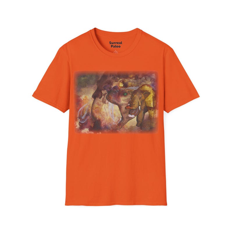 Camiseta con ilustración surrealista de mamut / Camiseta de arte de mamíferos prehistóricos Orange
