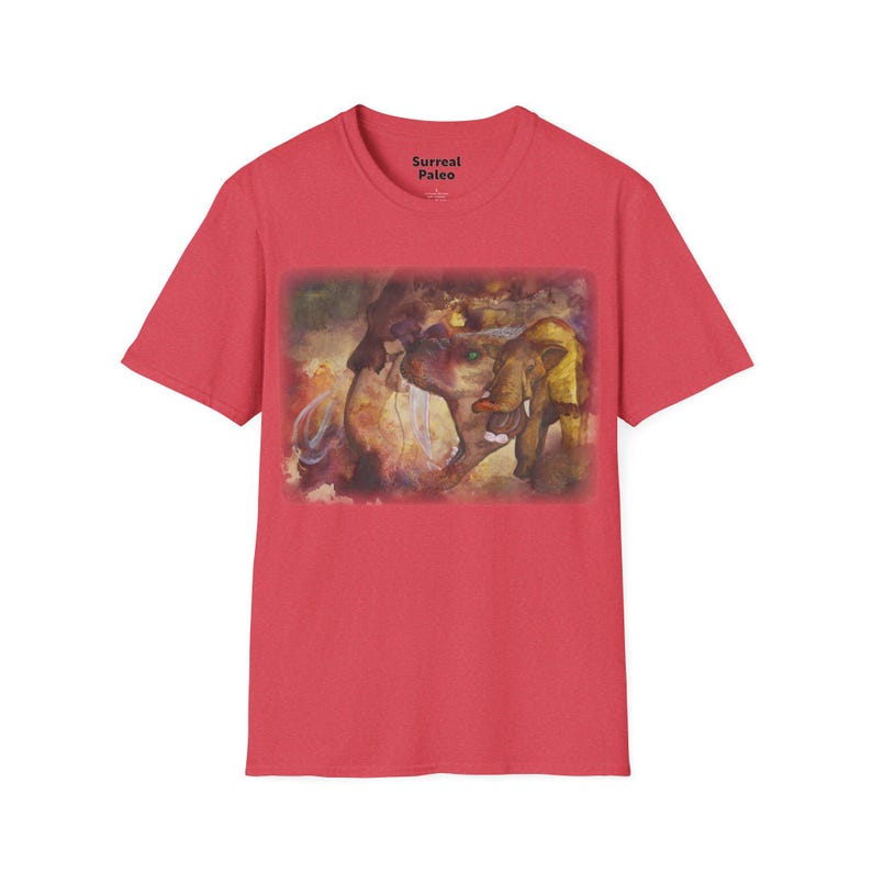 Camiseta con ilustración surrealista de mamut / Camiseta de arte de mamíferos prehistóricos Heather Red