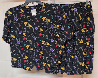 Vintage 90s Liz Baker Sz 8 Essentials Floral 2 Pc Set Rayon Top & Culotte Shorts