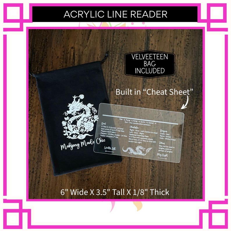 Pu&ograve; includere: Un lettore di linea in acrilico per Mahjong, con un cheat sheet integrato e un sacchetto di velluto nero. Il lettore &egrave; largo 15,2 cm, alto 8,9 cm e spesso 0,3 cm. La borsa presenta un disegno di drago bianco.