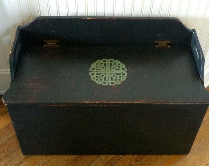 Antique Wood Storage Bench / Trunk W/celtic Knot Etsy