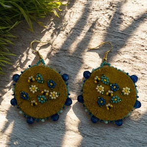 Beaded Bee & Flower Earrings – Blue Yellow Handcrafted Circle Earrings – Indigenous Inspired Beadwork – Statement Spring Jewelry