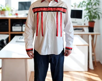 Herrskjorta med band, skjorta för ursprungsbefolkningen, Métiskläder, Pow Wow-regalia, ägd av ursprungsbefolkningen, röd Métisskjorta, aboriginsk klädsel