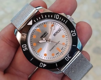 Reloj de pulsera Seiko 5 vintage para hombre, automático, plateado, estilo buzo, con esfera y bisel giratorio, día y fecha, estilo japonés, 40 mm