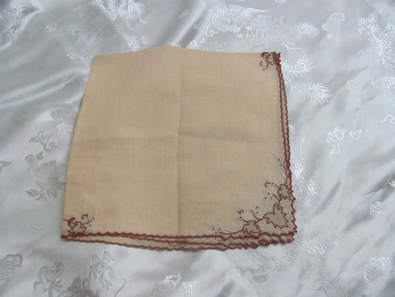 Vintage Large Solid Yellow Embroidered Madeira Ha… - image 2