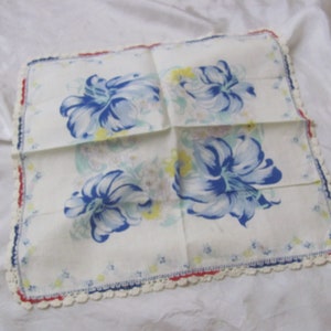 Vintage Hankie Printed Floral and Crocheted Edge Handkerchief Hanky
