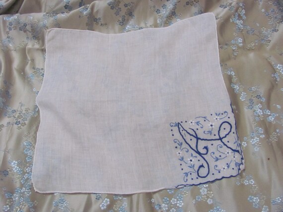 Hankie Vintage Solid White Cotton Embroidered Mon… - image 2