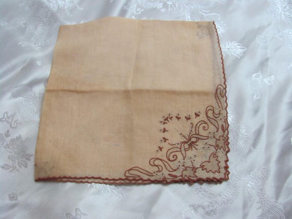 Vintage Large Solid Yellow Embroidered Madeira Ha… - image 3