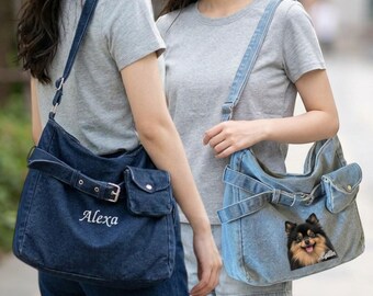 Große Denim-Umhängetasche – Crossbody-Tasche mit individueller Textstickerei, Messenger-Tasche mit Print-on-Demand-Bild