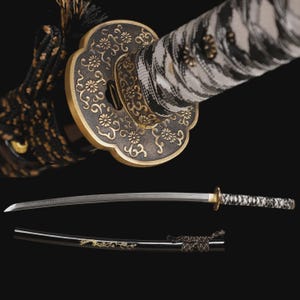 Clay Tempered T10 Steel Katana | Full Tang Japanese Samurai Sword with Handmade Blade | Unique Gift for Collectors & Martial Arts