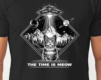 Camiseta OVNI de gato cósmico / Cuello redondo de algodón unisex / Fanáticos de los OVNIS / Regalo divertido para amantes de los animales